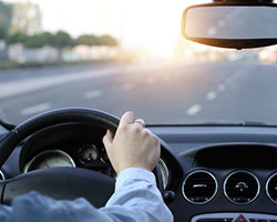 PKW Cockpit Pendler auf dem Arbeitsweg