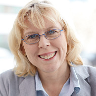 Kontakt zur Steuerring-Hauptverwaltung. Eine Mitarbeiterin der Steuerring-Hauptverwaltung.